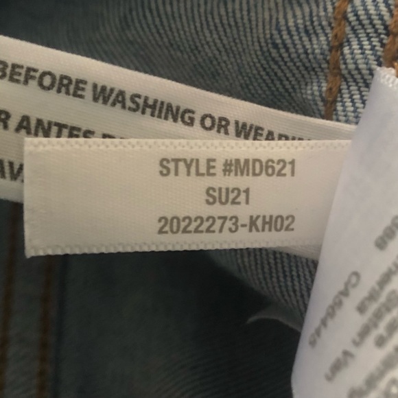 Madewell 10" High-Rise Skinny Crop Jeans in Welling Wash: Summerweight Edition - Picture 7 of 7